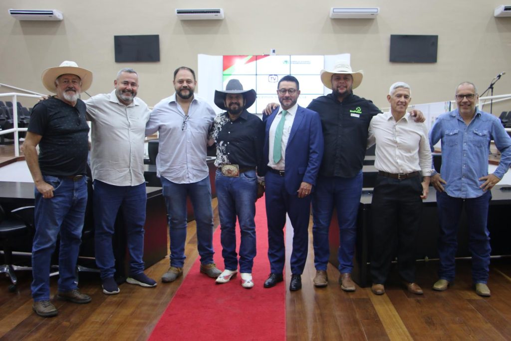 Pindamonhangaba em Debate: Audiência Pública reúne ONGs, autoridades e a comunidade para discutir o Projeto de Lei nº 85/2024, que regulamenta a realização de rodeios e promove o bem-estar animal. O encontro, marcado por vozes divergentes, destaca a importância de equilibrar tradições culturais e direitos dos animais.