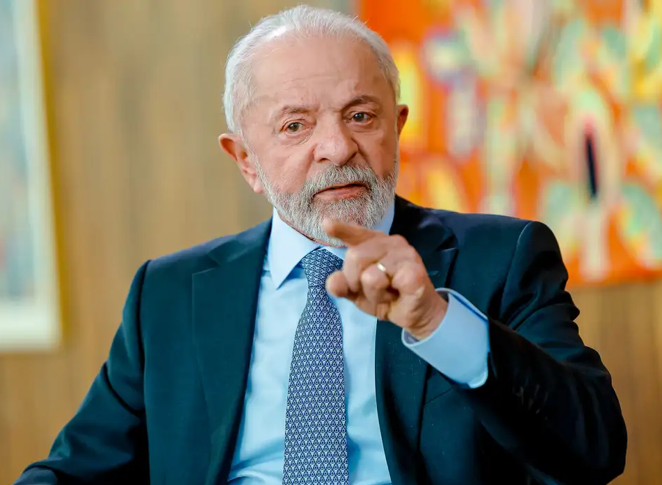 O Brasil negociará como país soberano, diz Lula no New York Times