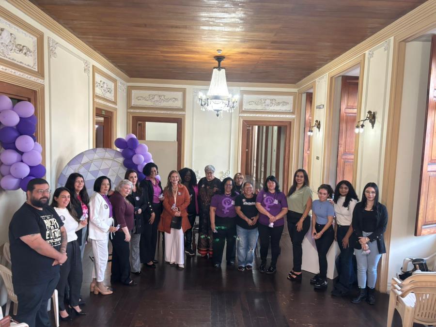 Secretaria da Mulher promove mesa redonda sobre combate à violência contra a mulher