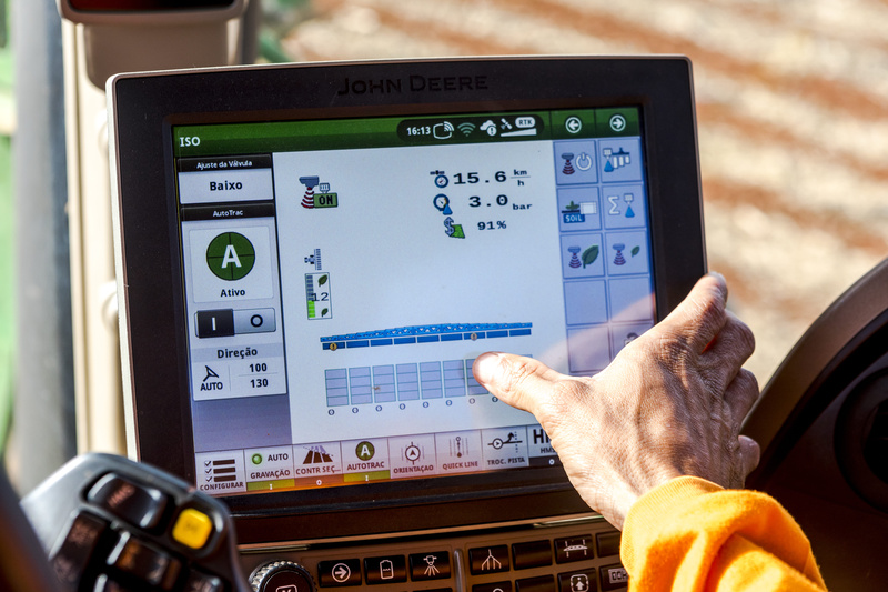 Como a inovação tecnológica está transformando a agricultura brasileira e garantindo o futuro do agro