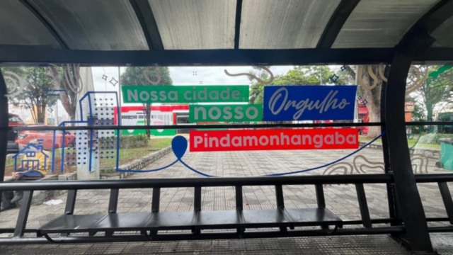 Pinda renova abrigos de ônibus na Barão de Melo