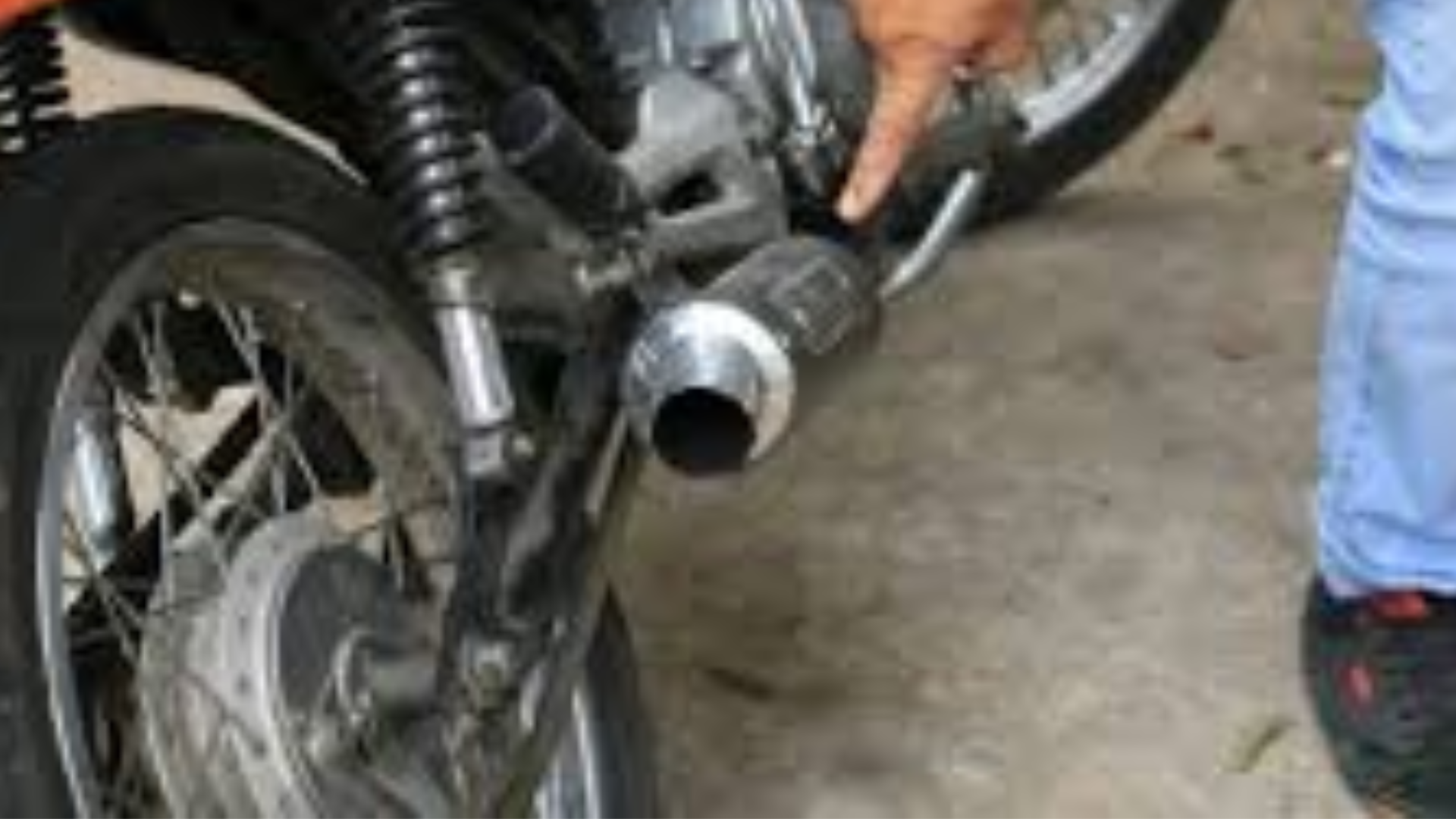 Será que o Natal 2025 em Pindamonhangaba será sem barulho de motos e fogos?