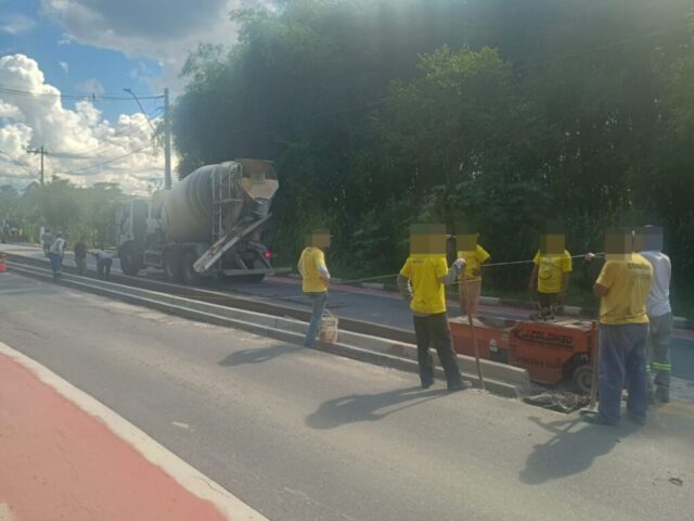 Av. Theodorico Cavalcante de Souza recebe lançamento de guias e sarjetas 02