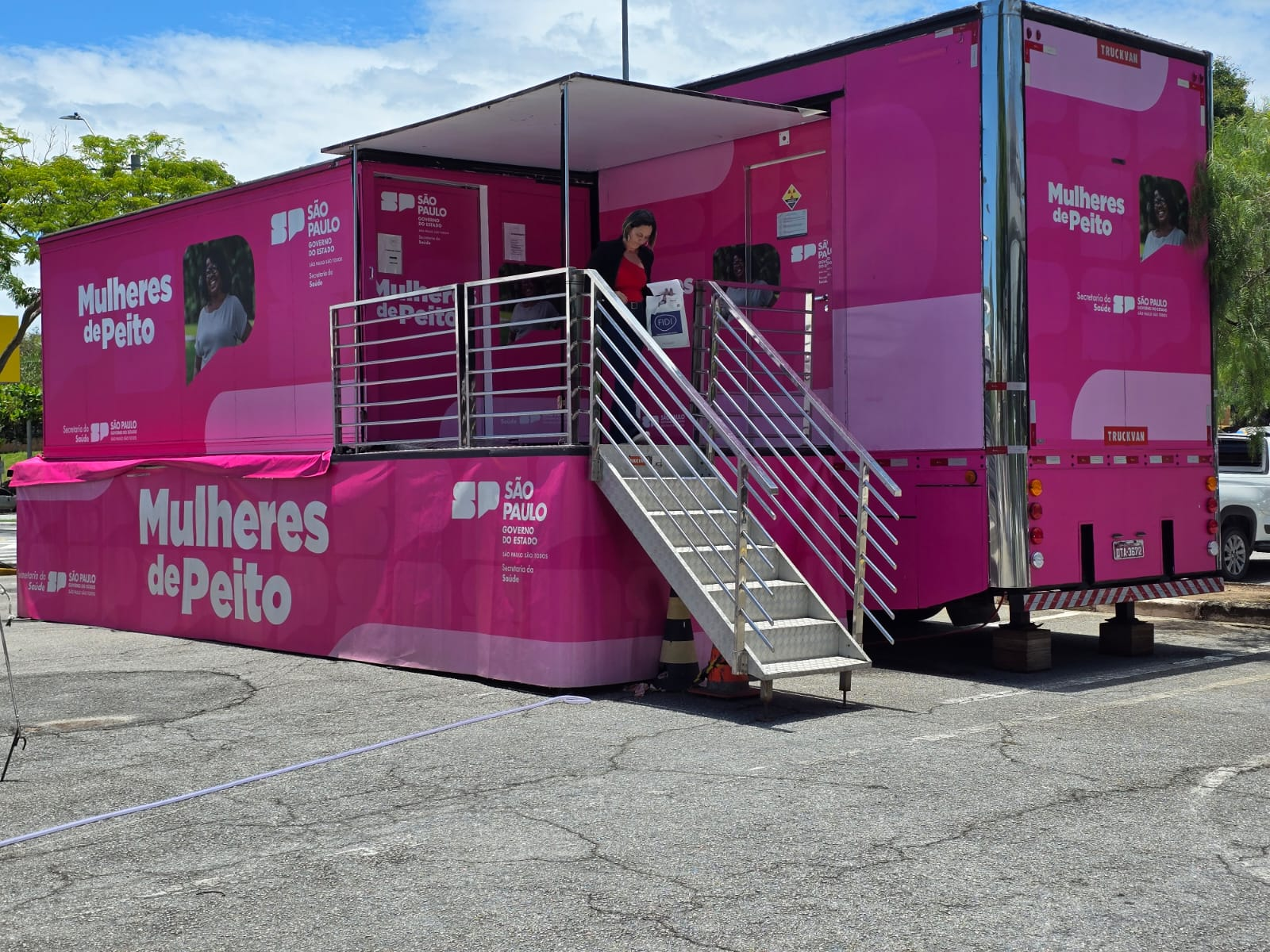 Carreta da Mamografia segue em Pindamonhangaba até 31 de janeiro e reforça cuidado com a saúde da mulher