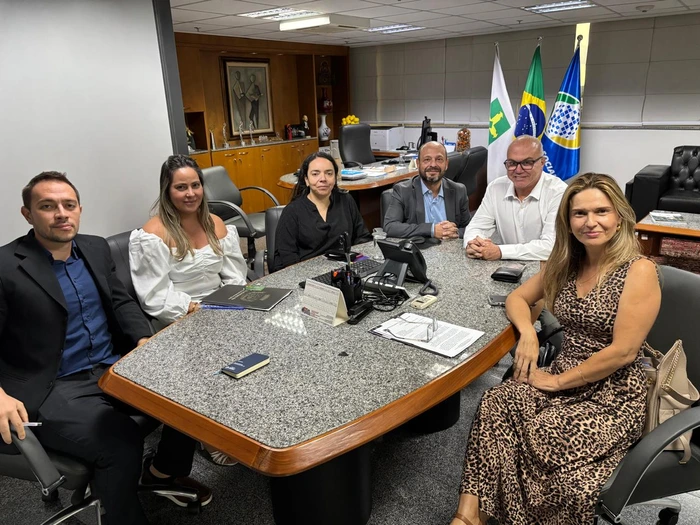 Prefeito Ricardo Piorino vai para Brasília garante recursos para Pindamonhangaba