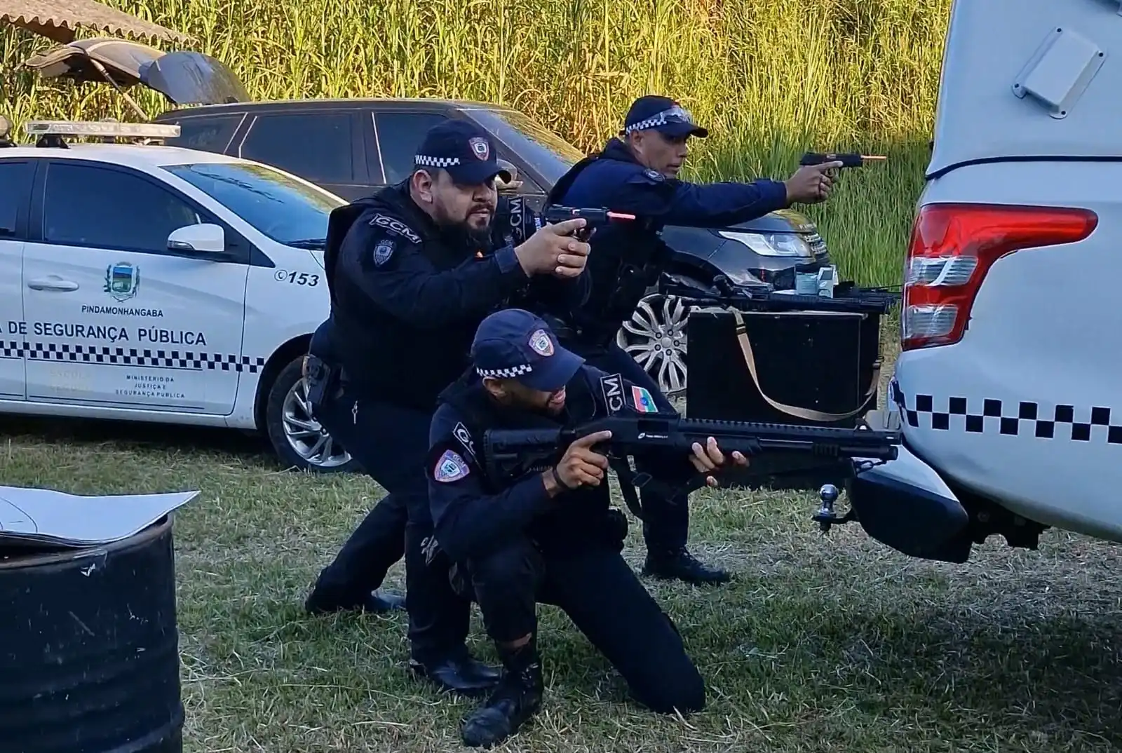 GCM de Pinda realiza treinamento avançado com espingarda calibre 12