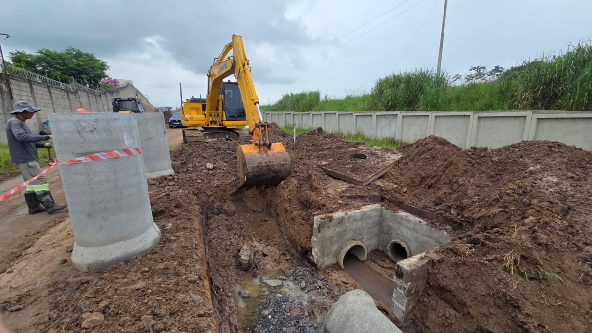 Nova avenida entre Araretama e Vila Rica avança para pavimentação